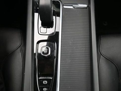 Used 2023 Volvo S60 B5 Core w/ Climate Package FWD image 11
