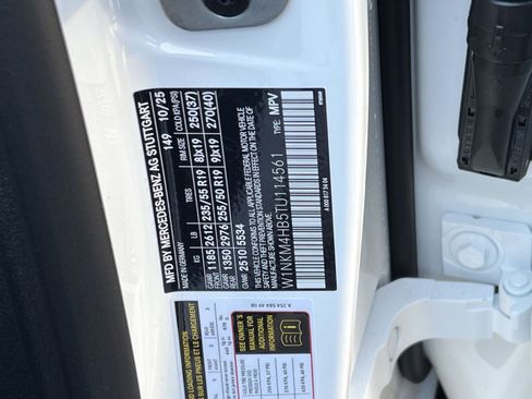 New 2026 Mercedes-Benz GLC 300 4MATIC image 35