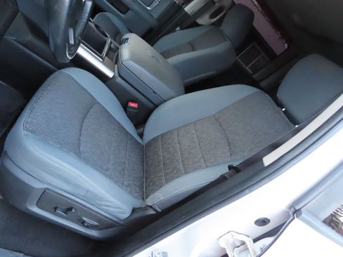 Used 2013 RAM 2500 Big Horn image 31