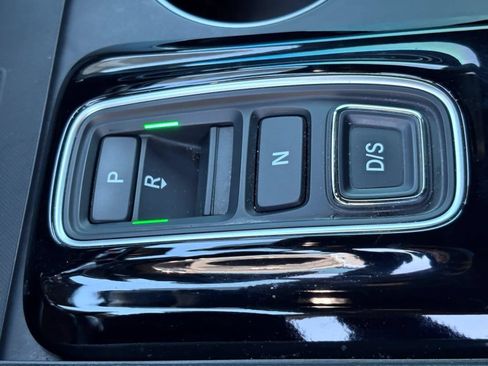 Certified 2025 Honda Pilot Black Edition image 34