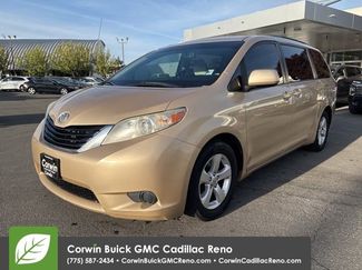 Used 2011 Toyota Sienna LE video 1