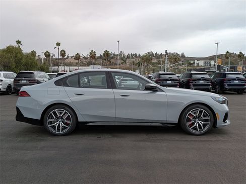 New 2025 BMW i5 M60 image 3