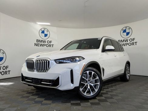 New 2026 BMW X5 xDrive50e w/ Premium Package image 1