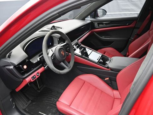 Certified 2026 Porsche Panamera GTS AWD/4WD image 4