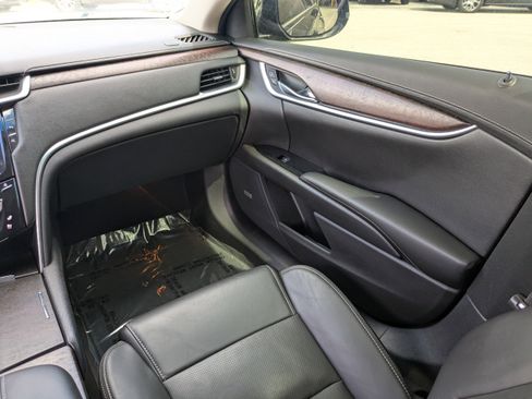 Used 2019 Cadillac XTS Luxury image 17