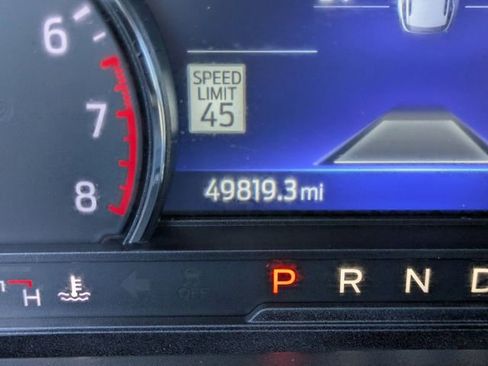 Used 2022 Ford Explorer XLT w/ Equipment Group 202A image 20