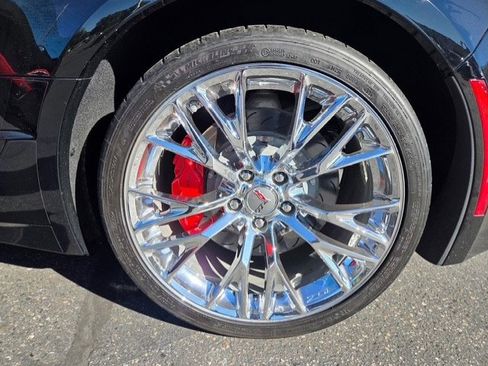 Used 2015 Chevrolet Corvette Z06 w/ 2LZ Preferred Equipment Group image 12