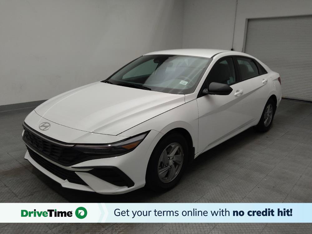 Used 2025 Hyundai Elantra SE FWD image 1