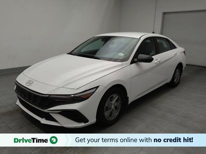 Used 2025 Hyundai Elantra SE