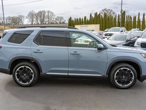 New 2026 Honda Pilot Touring image 5