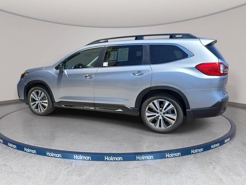 Used 2022 Subaru Ascent Touring AWD/4WD image 9