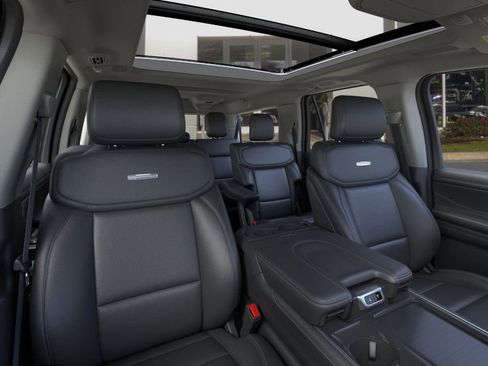 New 2025 Ford Expedition Max Platinum w/ Driver's Package image 32