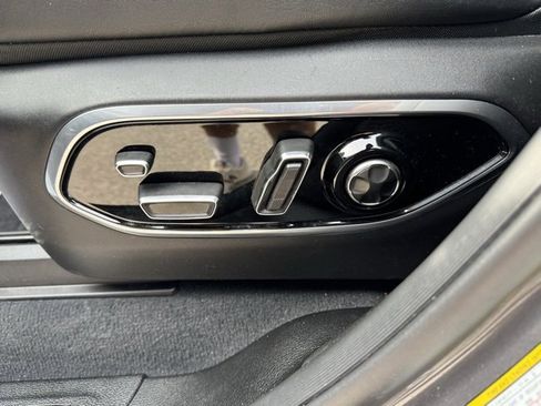 Certified 2024 Jeep Grand Cherokee L Overland w/ Advanced Protech Group III image 12