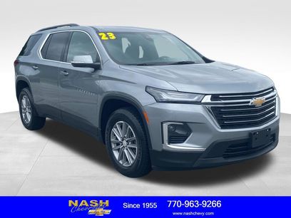 Used 2023 Chevrolet Traverse LT