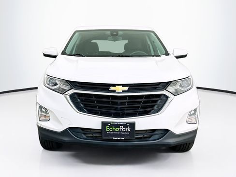 Used 2020 Chevrolet Equinox LT image 2