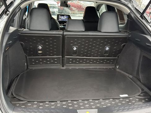 Used 2022 Toyota C-HR Limited image 27