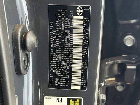 Certified 2025 Toyota Corolla SE w/ Convenience Package image 29