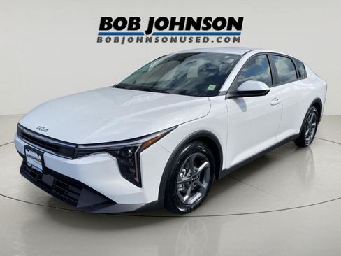 Used 2025 Kia K4 FWD image 7