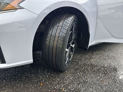 New 2025 Nissan Altima 2.5 SR w/ SR Premium Package image 31