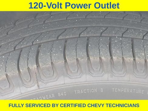 Used 2023 GMC Acadia SLE w/ Driver Convenience Package FWD image 18