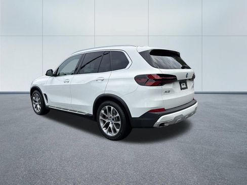 Used 2025 BMW X5 xDrive50e AWD/4WD image 7