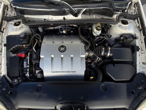 Used 2005 Cadillac De Ville Sedan image 21