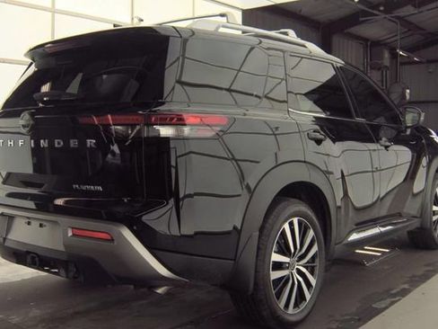 Used 2025 Nissan Pathfinder Platinum w/ Cargo Package image 4