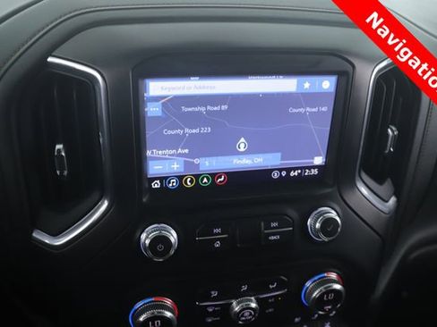 Used 2022 GMC Sierra 2500 AT4 w/ AT4 Premium Plus Package AWD/4WD image 5
