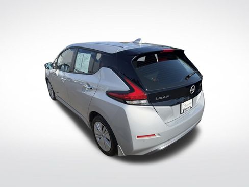 Used 2023 Nissan Leaf S FWD image 4
