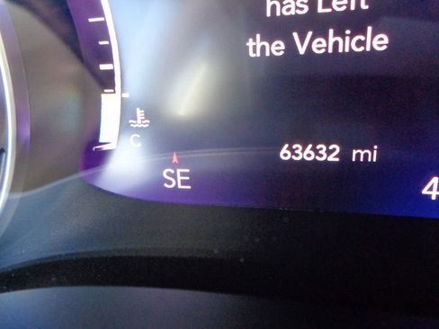 Certified 2024 Chrysler Pacifica Touring-L FWD image 15