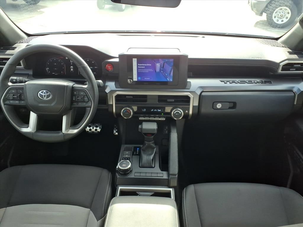 Used 2025 Toyota Tacoma TRD Sport AWD/4WD image 14