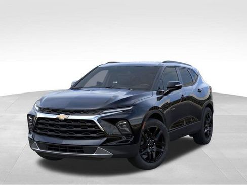 New 2026 Chevrolet Blazer LT w/ Sound & Technology Package AWD/4WD image 6