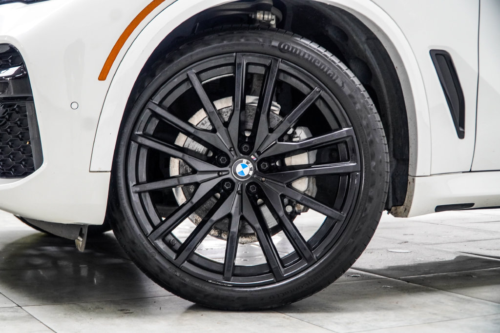 Used 2022 BMW X5 sDrive40i w/ M Sport Package RWD image 7