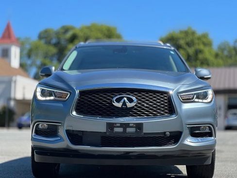 Used 2017 INFINITI QX60 Luxe w/ Deluxe Technology Package AWD/4WD image 2