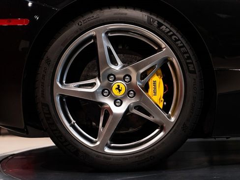 Used 2011 Ferrari 458 Italia Coupe image 15