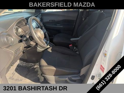 Used 2023 Nissan Kicks S FWD image 9
