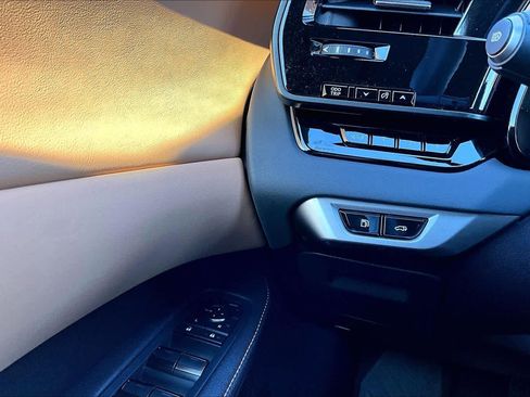 Used 2025 Lexus RX 350 Premium w/ Convenience Package image 36