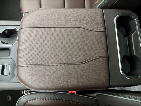 New 2026 GMC Sierra 1500 Denali AWD/4WD image 30