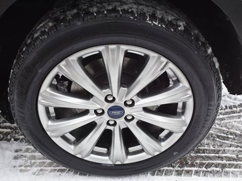 Used 2017 Ford Escape Titanium image 51