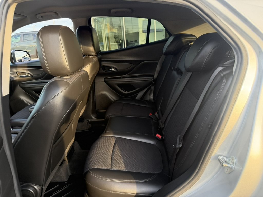 Certified 2022 Buick Encore Preferred AWD/4WD image 18