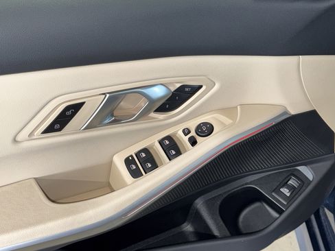 Used 2025 BMW 330i Sedan w/ Convenience Package RWD image 15