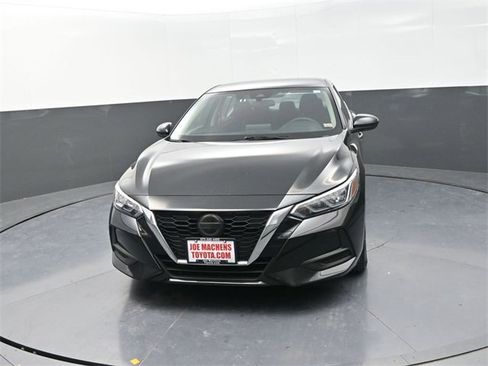 Used 2023 Nissan Sentra SV image 2