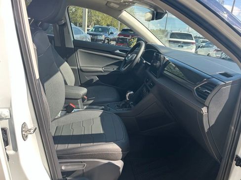 New 2026 Volkswagen Taos SE image 27