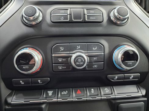 Used 2022 GMC Sierra 2500 SLE w/ SLE Value Package; image 44