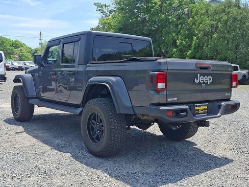 Used 2021 Jeep Gladiator Overland w/ Dual Top Group AWD/4WD image 5