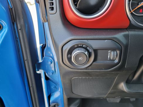 Used 2023 Jeep Wrangler Unlimited Rubicon w/ Xtreme 35 Tire Package AWD/4WD image 23