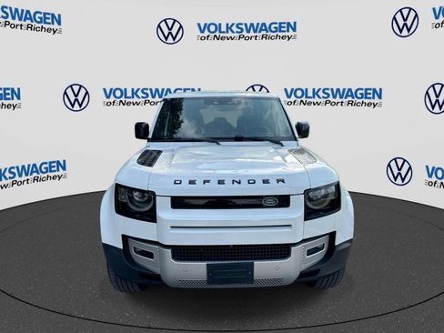 Used 2025 Land Rover Defender 110 S AWD/4WD image 17