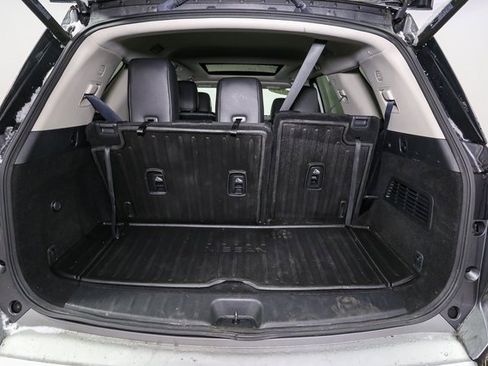 Used 2023 Nissan Pathfinder SL w/ SL Premium Package image 10