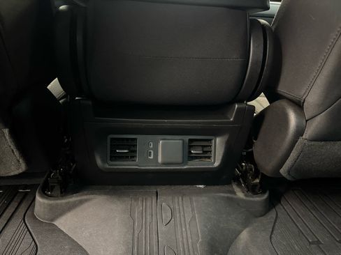 Certified 2024 GMC Sierra 1500 SLE image 12