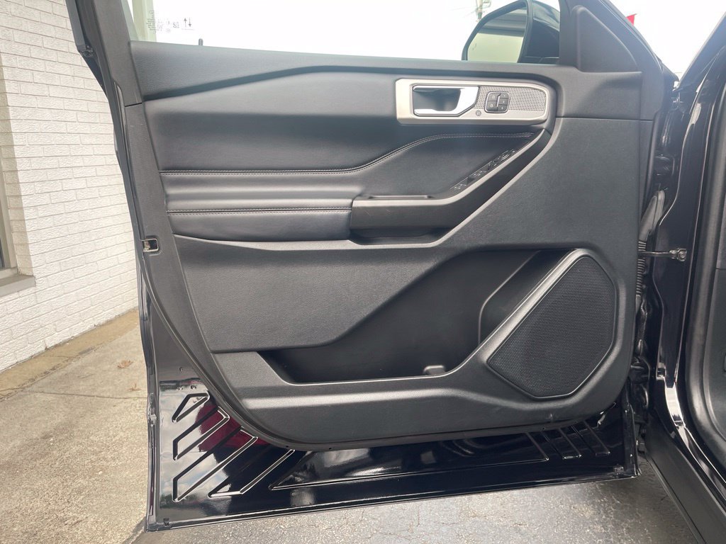 Used 2020 Ford Explorer Limited AWD/4WD image 22